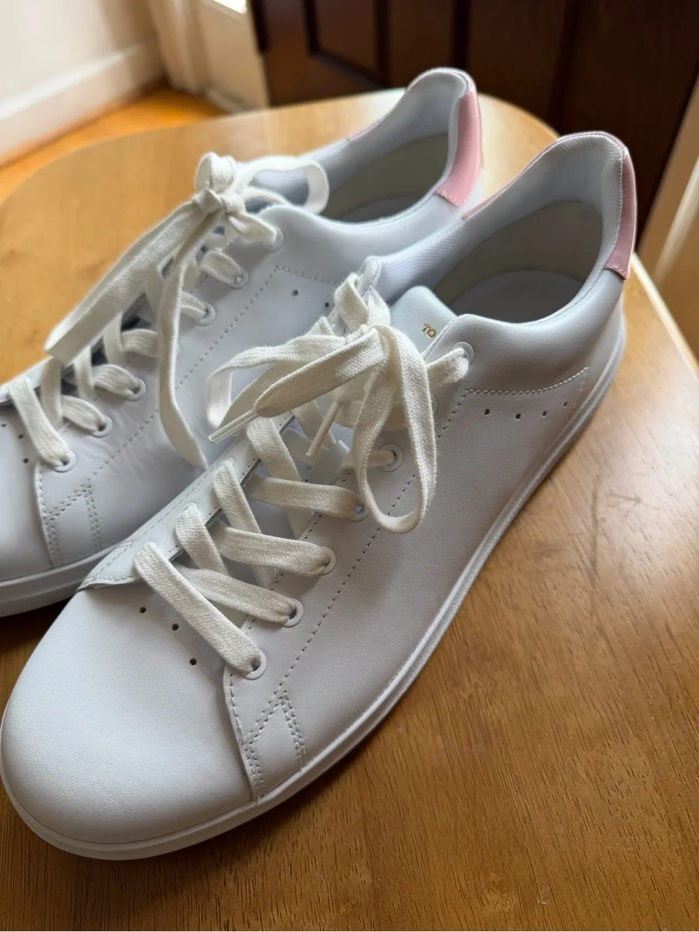Tory Burch White Leather Sneakers with Pink Accents – Women’s Size 13